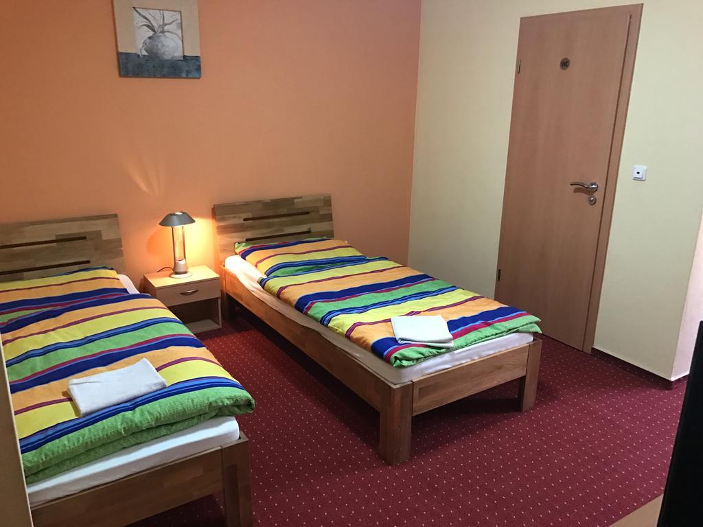 Pension Rialto Staufenberg  المظهر الخارجي الصورة